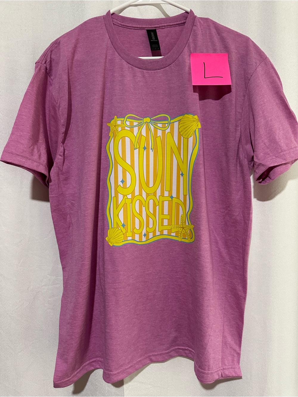 NEW Gildan adult large Tshirt